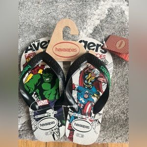 Havaianas marvel flip flops -NWT-size 11/12